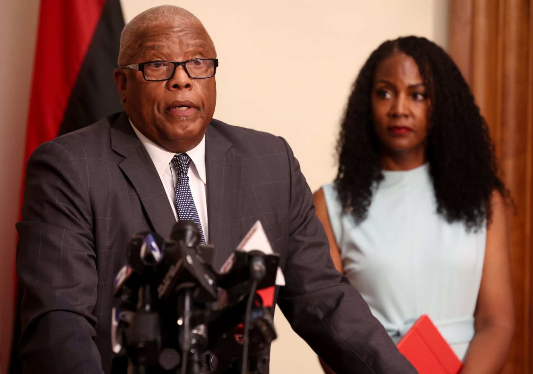 Mayor Tishaura O. Jones appoints Charles Coyle as St. Louis public safety director